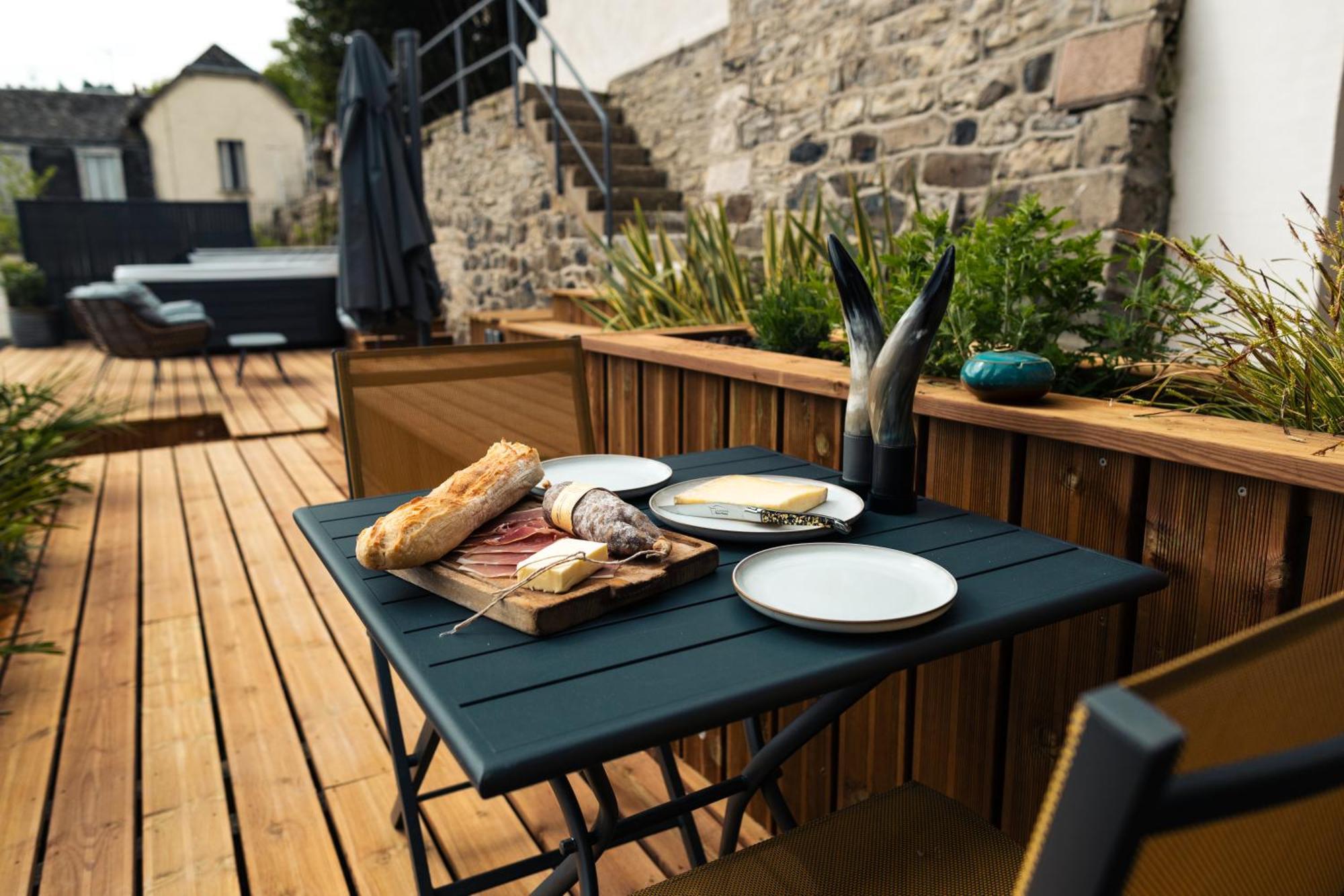 Gite Petite Lauze Espalion Exterior foto